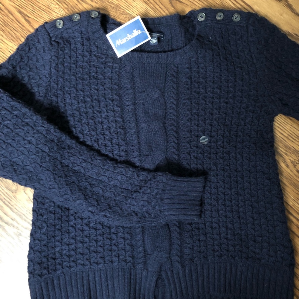 American Eagle sweater